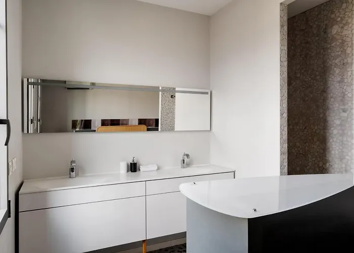 Edgar - Meriadeck * Бордо